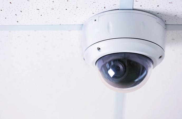 wireless security camera installtion on celing